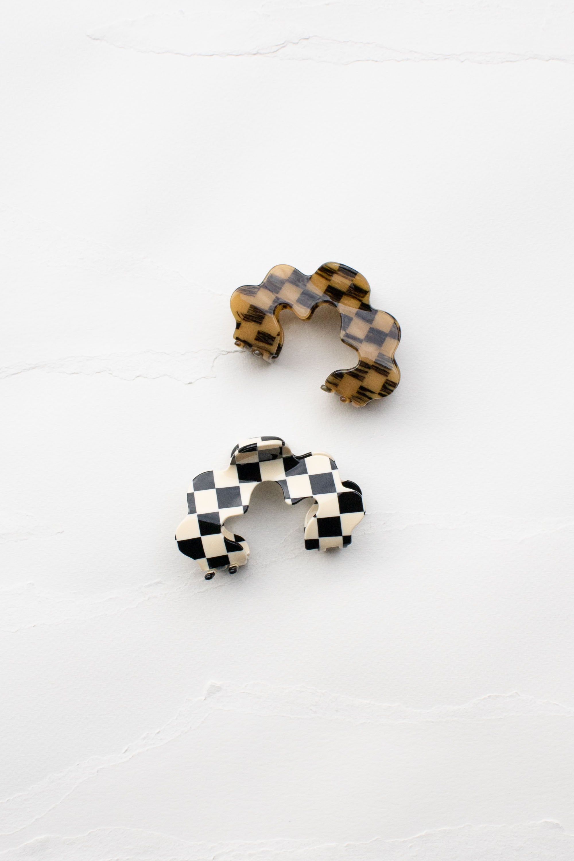 Eco Wave Cloud Checkerboard Pattern Hair Claw Clip