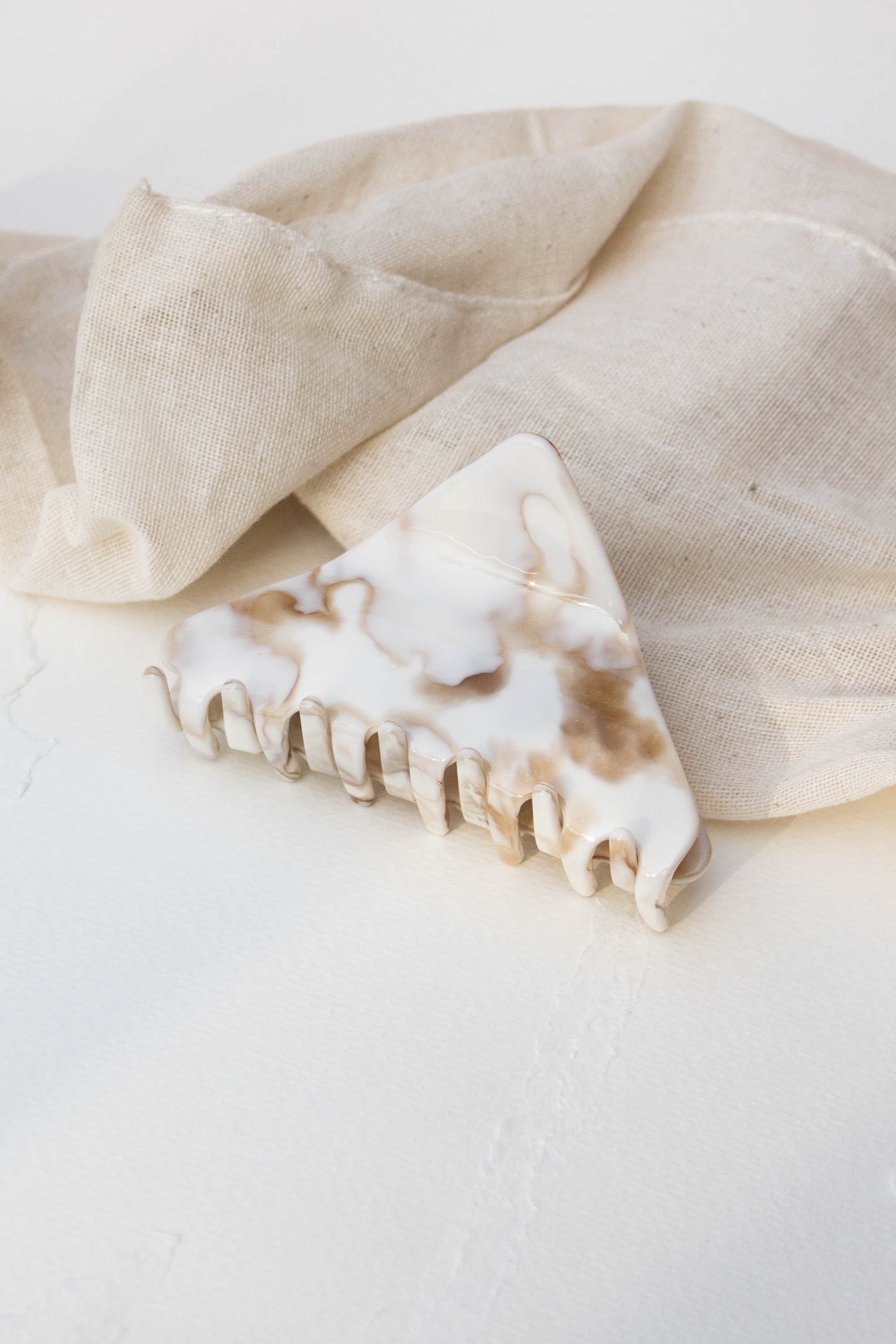 Eco Shark Fin Hair Claw Clip