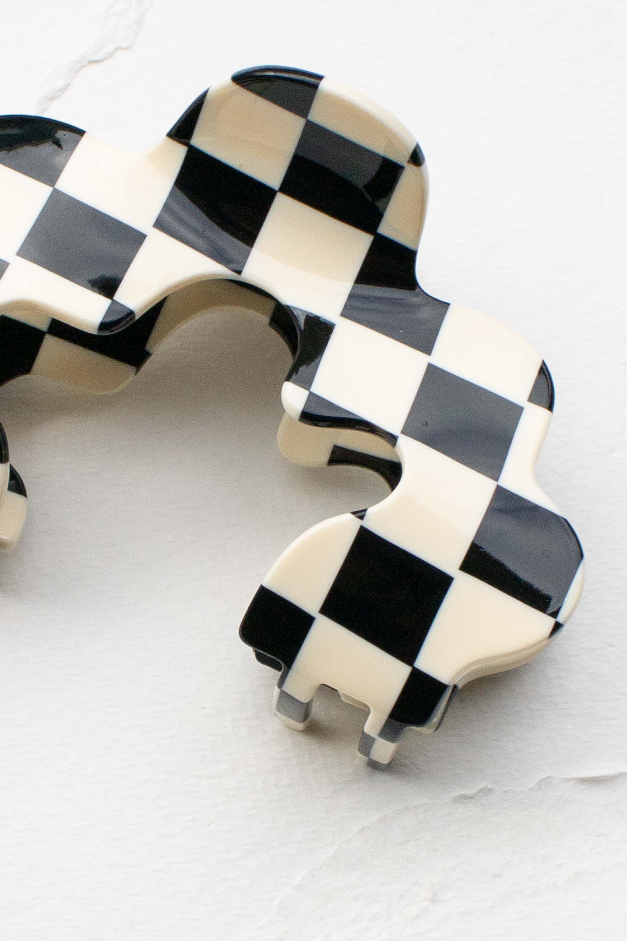 Eco Wave Cloud Checkerboard Pattern Hair Claw Clip