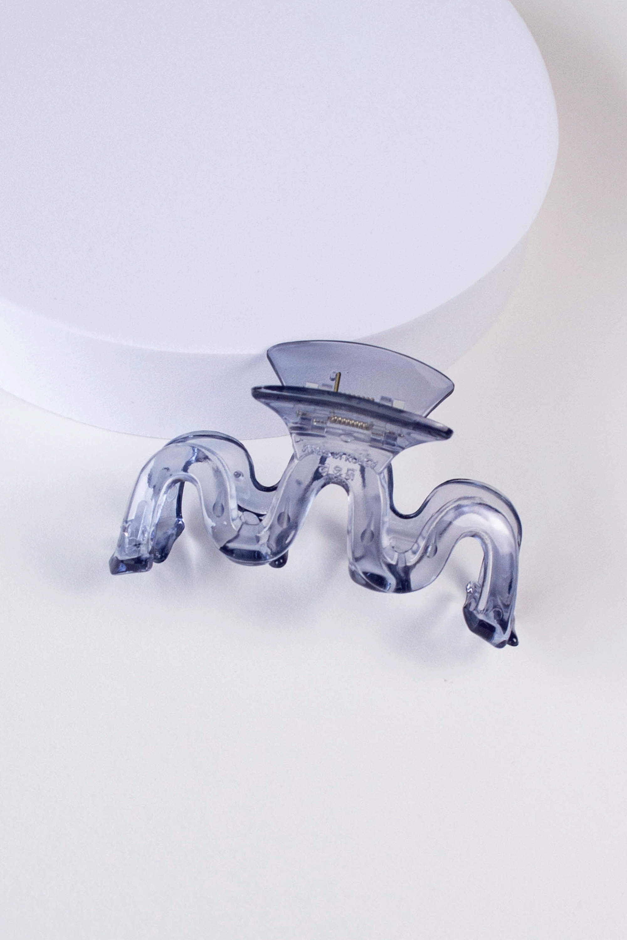 Glossy Waves Hair Claw Clip